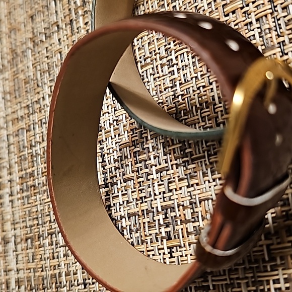 Set of 2 Faux Leather Replacement Watch Bands - Green and Brown - Picture 2 of 3